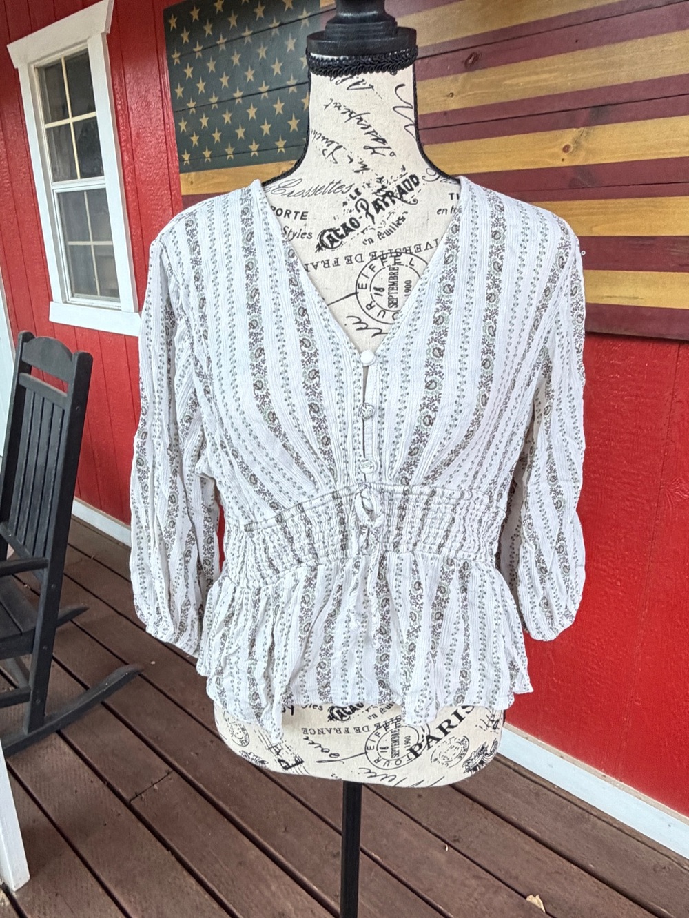 Millibon White Striped V-Neck Peplum Blouse - Picture 2 of 4